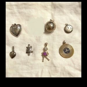 𝅺YOUR choice of pendants- Sterling, Vintage, Eatate,20.00 for 1